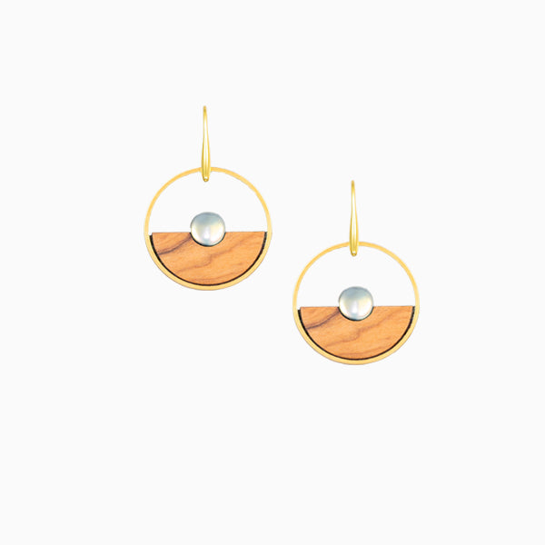 Ilios oorbellen van olijfhout | Olive Collection