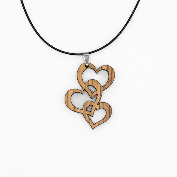 Agapi hanger met harten van olijfhout | Olive Collection